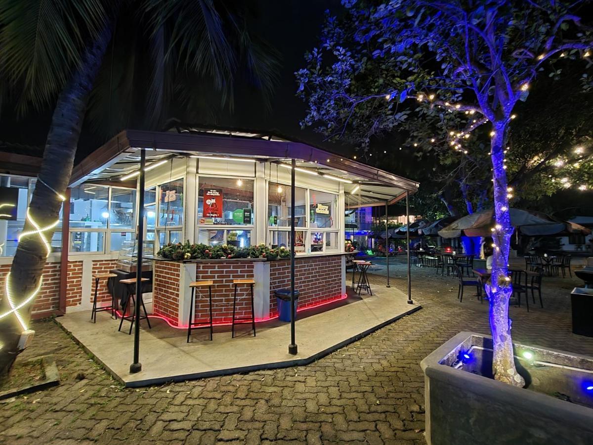 The Empyrean Airport Transit Hotel Katunayaka Ngoại thất bức ảnh