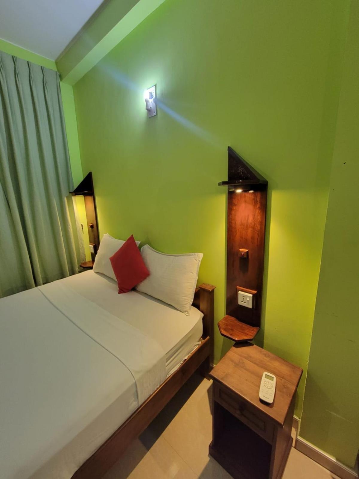 The Empyrean Airport Transit Hotel Katunayaka Ngoại thất bức ảnh